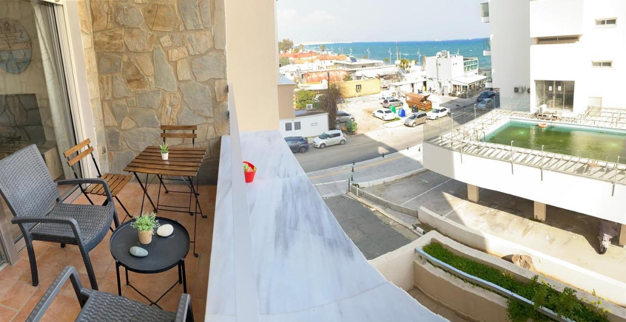 Central, By Sea, Seaview, Renovated 1 Bedroom Flat Ларнака Екстериор снимка